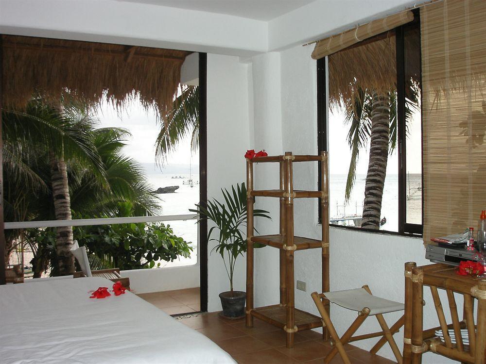 Artista Beach Villa Balabag  Esterno foto