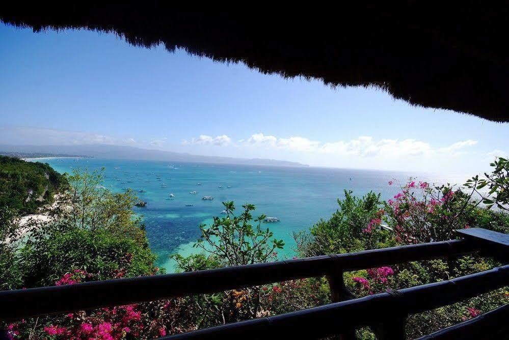 Artista Beach Villa Balabag  Esterno foto