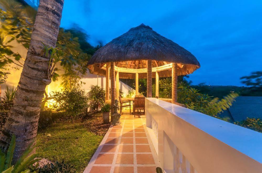 Artista Beach Villa Balabag  Esterno foto