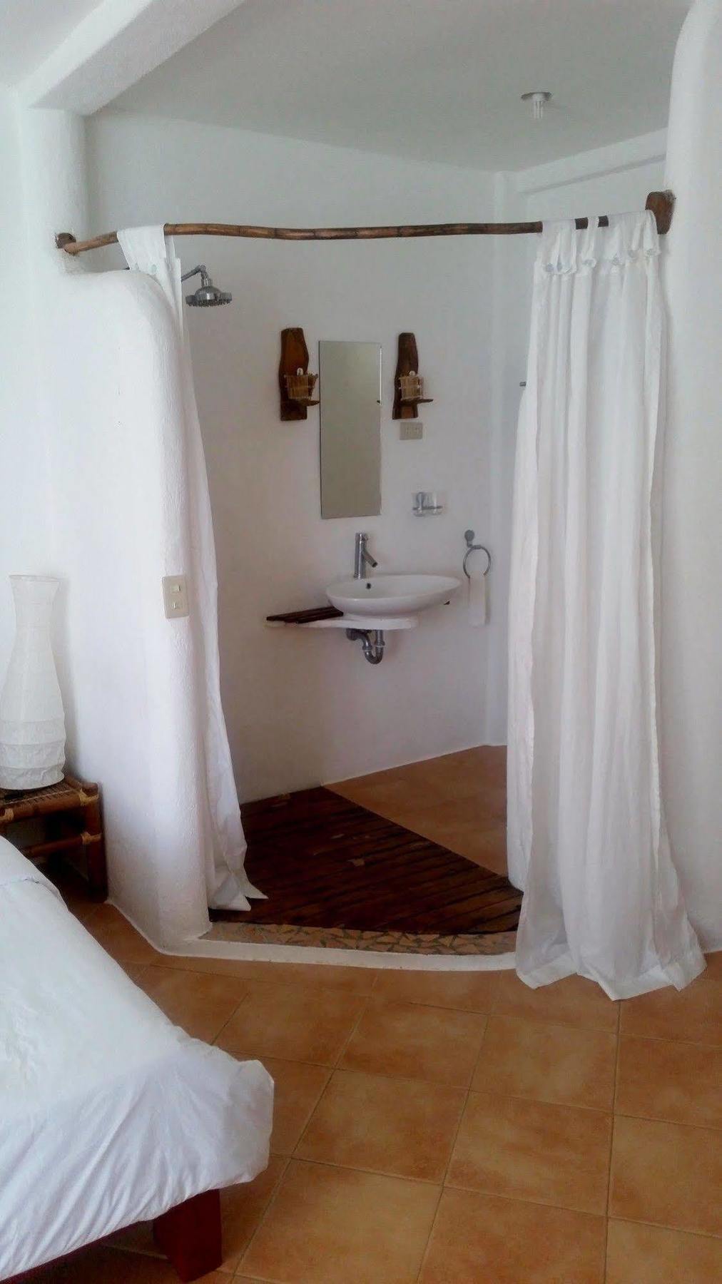 Artista Beach Villa Balabag  Esterno foto