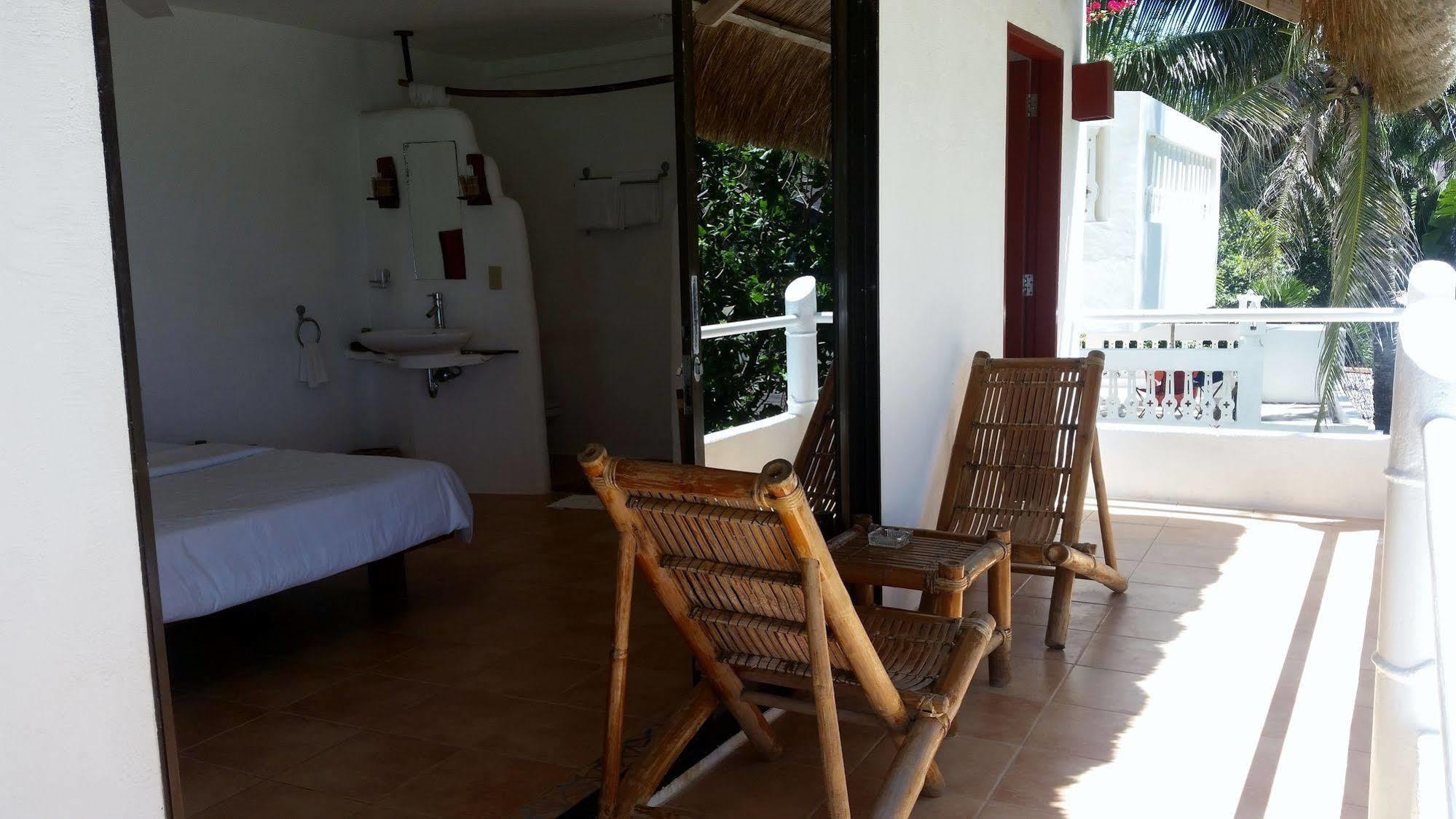 Artista Beach Villa Balabag  Esterno foto